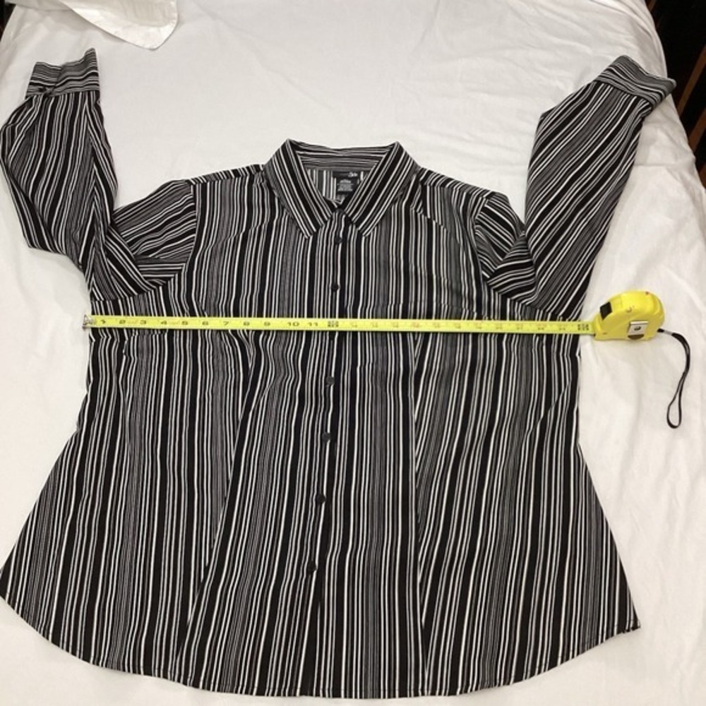 East 5th Black/Gray/White Polyester Stretch Striped Long Sleeves Blouse 1X - Picture 6 of 7
